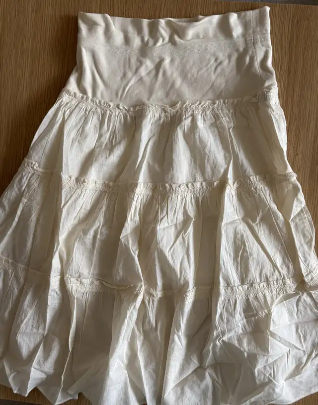 New Cotton Tiered Skirt - Old Navy (Size L) in Women's - Dresses & Skirts in Delta/Surrey/Langley - Image 3