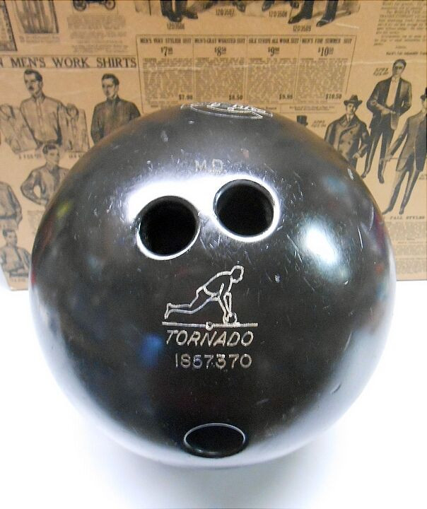Boule de Quille et Étui de Bowling Vintage dans Autre  à Sherbrooke - Image 3