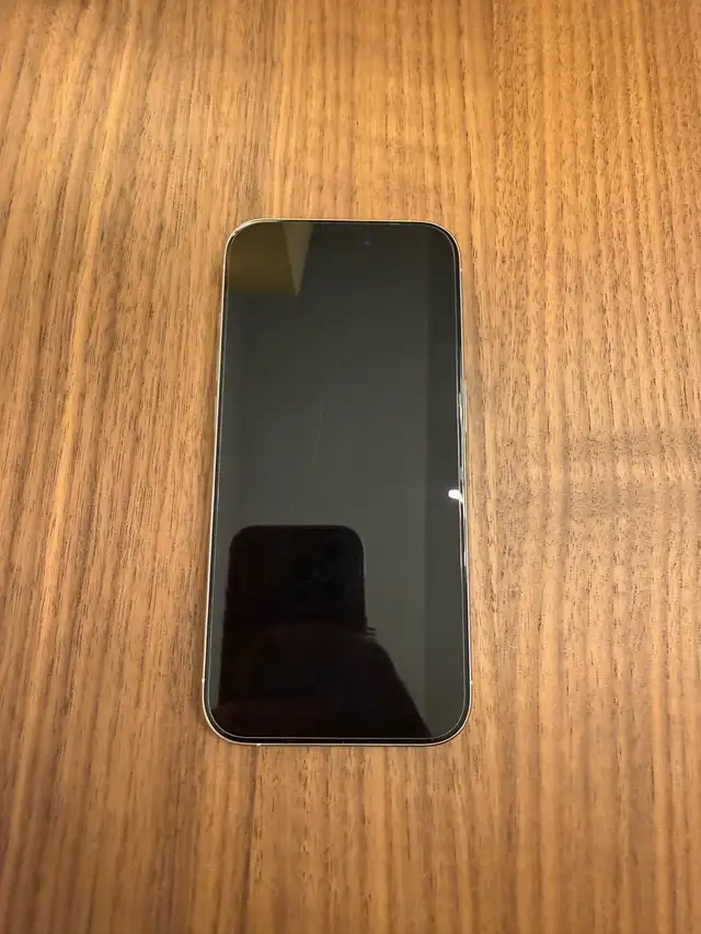 iPhone 15 Pro 128GB - White Titanium in Cell Phones in Ottawa - Image 3