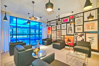 Private Luxury Apartment in Downtown