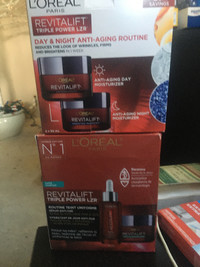 2 Olay gift sets