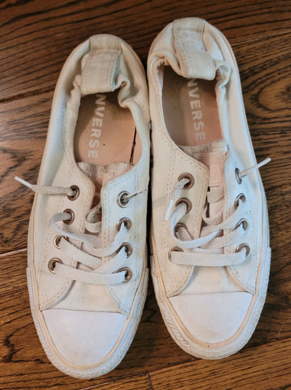 Lady Converse size 6 in Women's - Shoes in Oakville / Halton Region