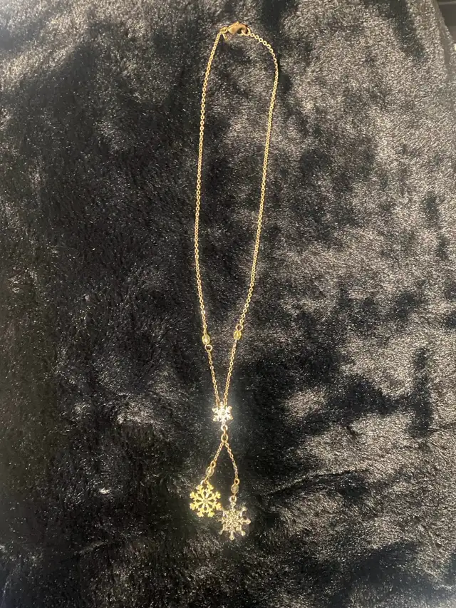 Necklace in Jewellery & Watches in Mississauga / Peel Region - Image 3
