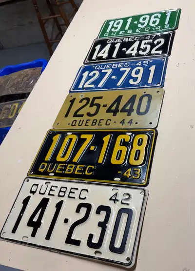 Achèterais lot de plaques d’immatriculation du Québec en métal des années 1925@1950 de toutes sortes...