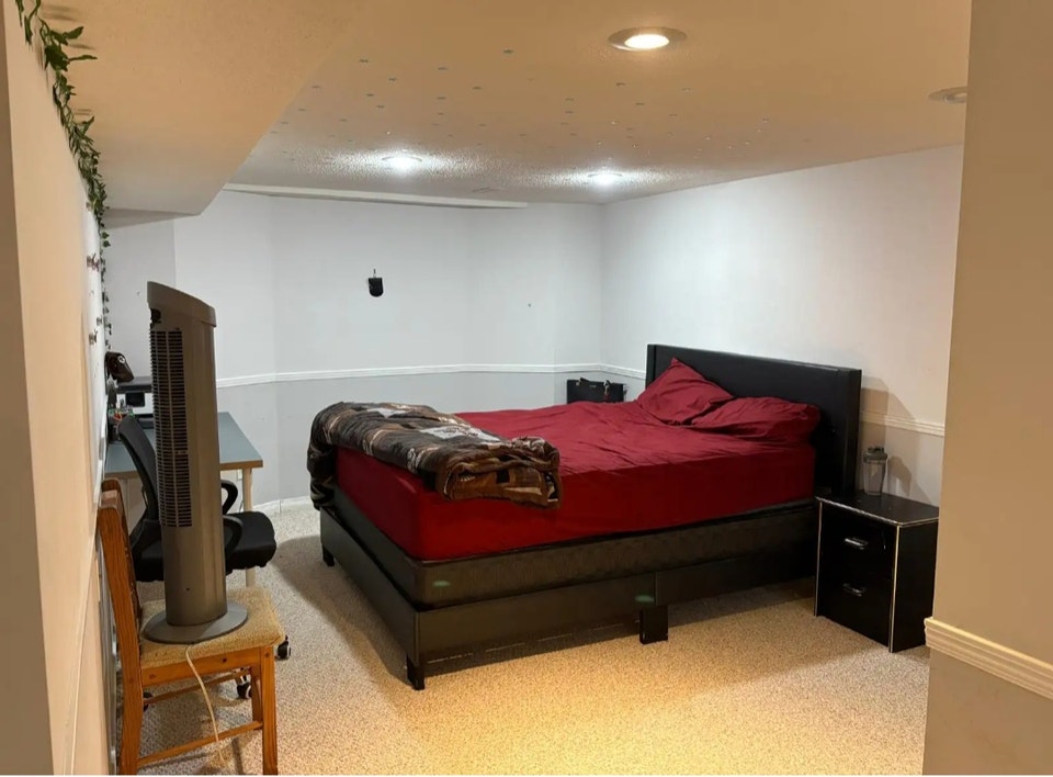 Spacious full basement apartment in excellent location 2