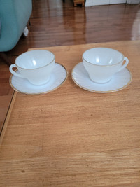 Fireking cup and saucer Vintage swirl Tasse et soucoupe 