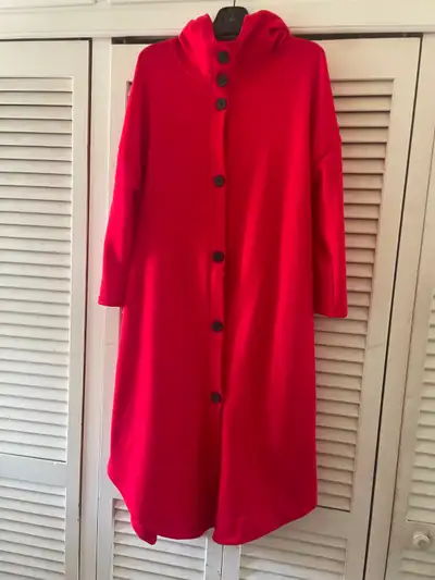 Léger manteau long rouge, View more