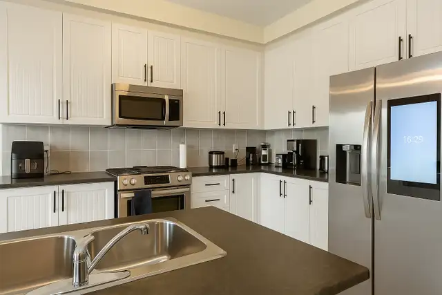 2024-Built Elegant 3BR Kleinburg, Vaughan Townhome made 4 U! in Ontario in Canada - Image 8