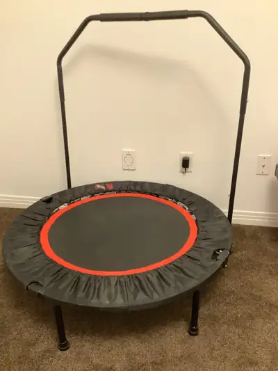 Trampoline de marque Urban Rebounding 40po./102cm, View more