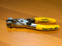 Thomas & Betts LRC Coax Cable Crimping Pliers