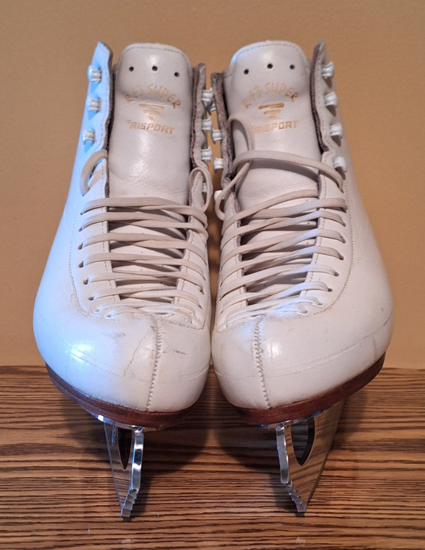 Ladies Risport High Performance Figure Skates - Size 250 C in Skates & Blades in Kingston - Image 2