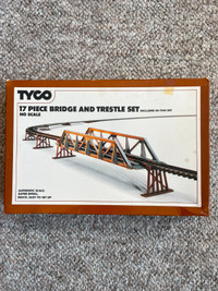 Tyco 17 Piece Bridge and Trestle Set Vintage HO