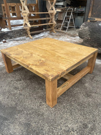 Coffee table super oversized 
