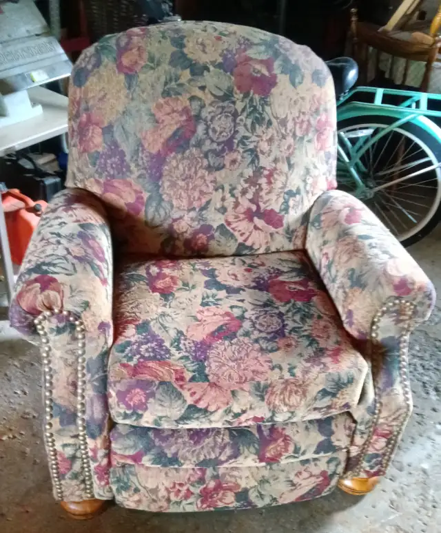 Recliner483174495101931520