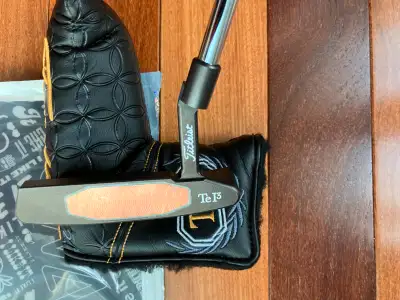 Scotty Cameron Newport II - Limited Edition, View more
