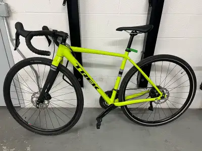 2019 Trek ALR 5 bike, View more