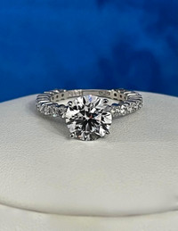18K White Gold 3.02ct. Diamond Engagement Ring(VS2/F)Certified !