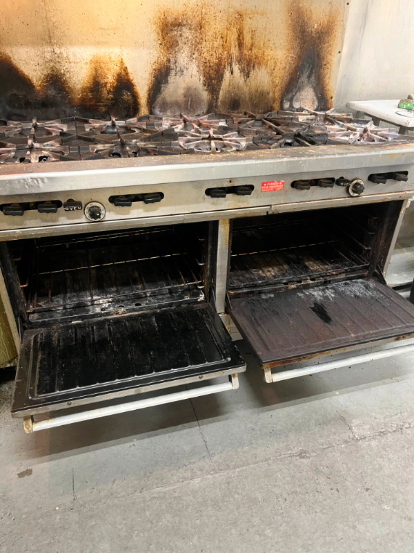 RESTAURANT GAS STOVE - 10 BURNER DUAL OVEN in Other Business & Industrial in City of Toronto - Image 2