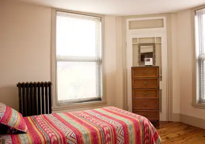 Furnished room for short term rental Montreal St-Henri