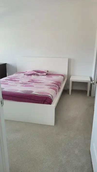 Huge master bedroom with private washroom is available for 1000 CAD rent in a new and clean townhous...