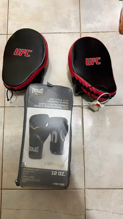 Boxing Gloves and UFC Focus Mitts Set , View more