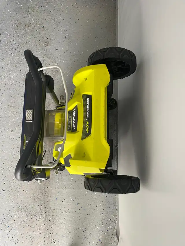 [EXCELLENT COND] RYOBI 40V HP Brushless 20'' Cordless Lawn Mower in Lawnmowers & Leaf Blowers in Oakville / Halton Region - Image 8