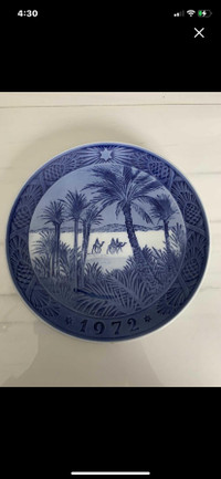 Royal Copenhagen display plate 