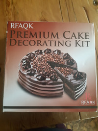 Professional cake decorating kit - 150 pcs