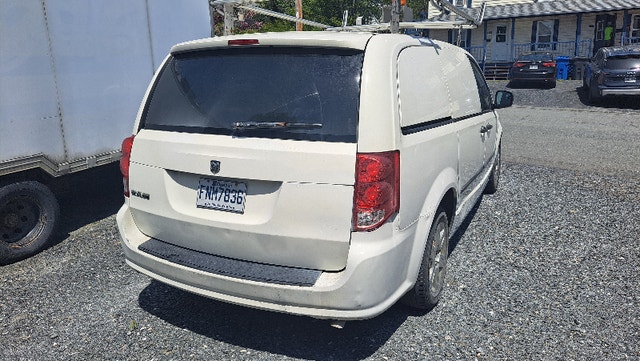dodge caravan 2012 — photo 3