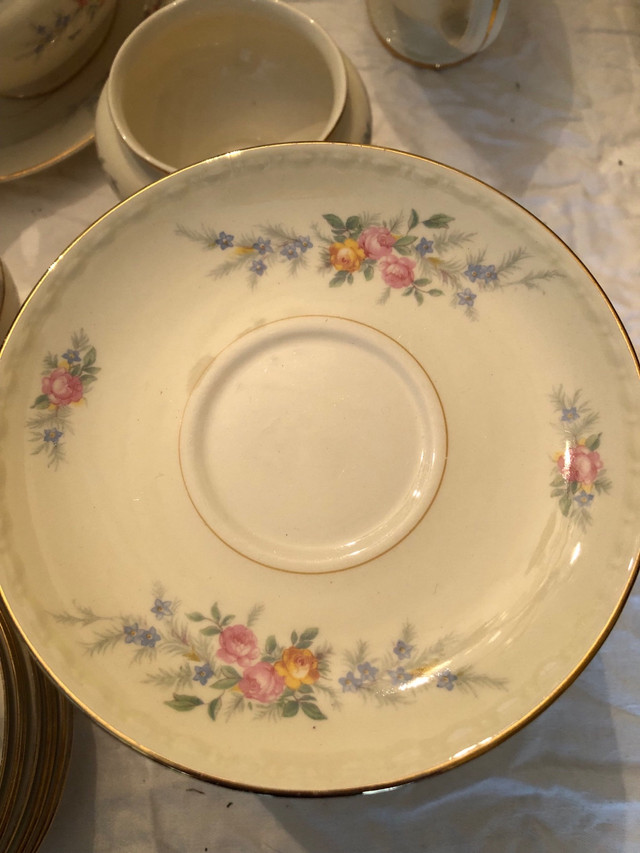 Homer Laughlin China dinnerware set in Kitchen & Dining Wares in City of Toronto - Image 3