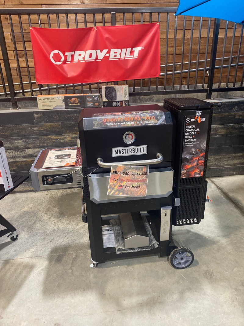 Masterbuilt 28” Gravity Series Digital Charcoal Grill BBQs & Outdoor