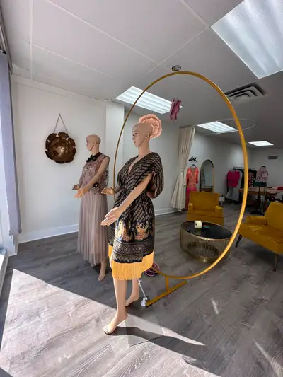 Looking for the perfect location to start or grow your business? This is your opportunity! Address:...