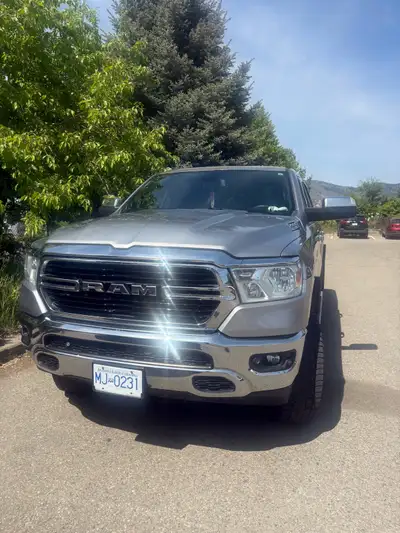 2019 dodge ram 1500 bighorn with a 5.7L hemi. Has heated seats and steering wheel. Remote start, win...