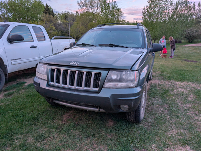 2004 Grand Cherokee v8 4x4 in Cars & Trucks in Edmonton - Image 2