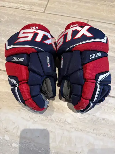Sr size 13 hockey glove , View more