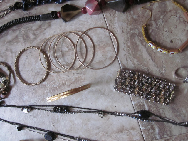 Bijoux, assortiment dans Bijoux et montres  à Sherbrooke - Image 3