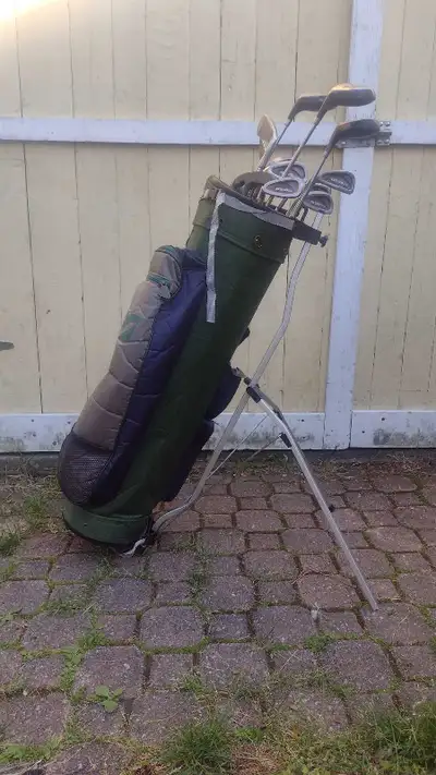 Men's LH Golf Club Set, View more