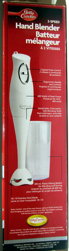 BETTY CROCKER HAND BLENDER WITH BONUS (NEW) in Processors, Blenders & Juicers in Windsor Region - Image 2