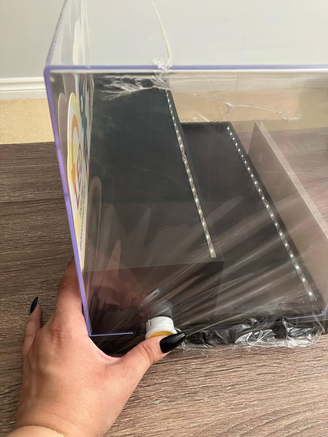 acrylic LED collectibles display case in Arts & Collectibles in Hamilton - Image 2