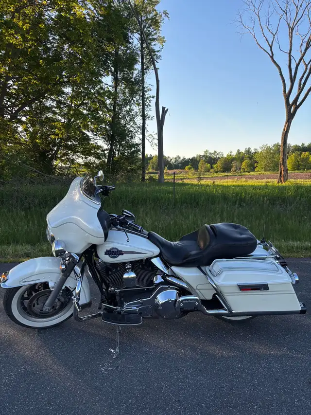 Harley  Davidson, Electra glide in Touring in Markham / York Region - Image 7