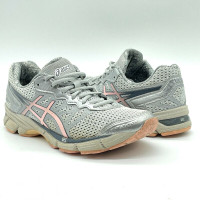 Souliers de course Asics T75CQ femme gris rose presque neufs