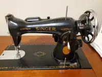 Vintage Singer Sewing Machine and Table