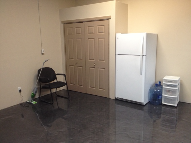 Weyburn downtown apartment\wifi, power, gas, water included in Long Term Rentals in Regina - Image 4
