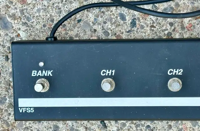 VOX VFS5, Pedal board for Vox VT/VT+ series amps in Amps & Pedals in City of Toronto - Image 3