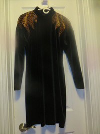 New  dress "Cartice International" ,  MEDDIUM, $10