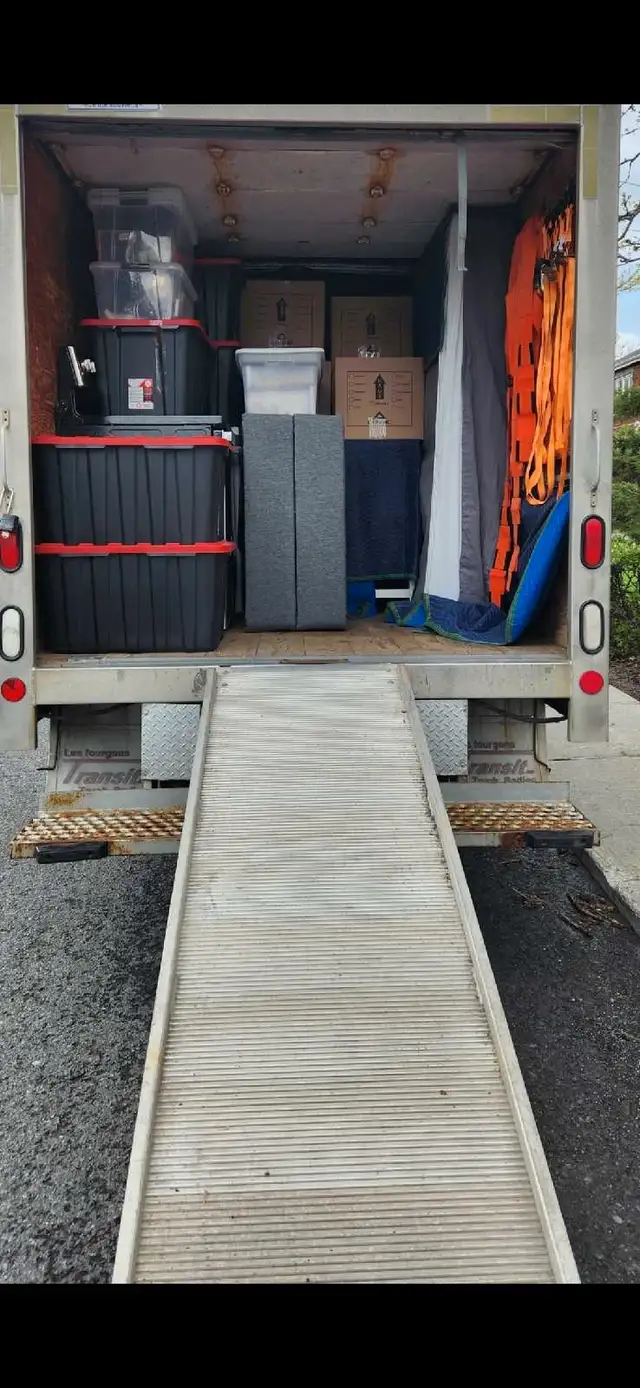 Moving Service62863719641346122