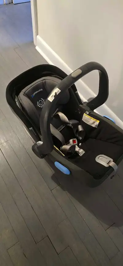 UPPAbaby Vista V2 complète – Configuration double – Nombreux acc, View more