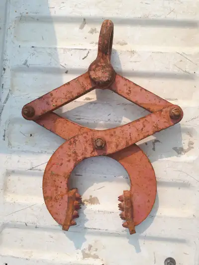 Pallet puller clamp, View more