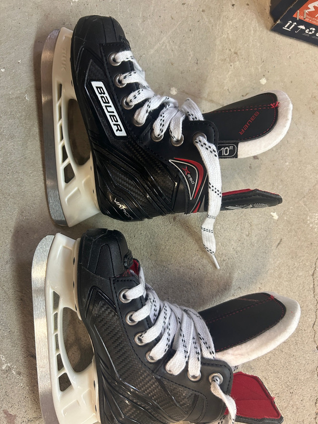 Bauer Vapor X250 Youth Hockey Skates, Size 10 in Hockey in Ottawa - Image 2