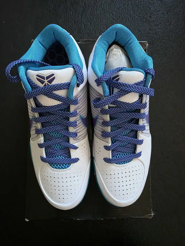 Kobe 4 Draft Day size 8 in Men's Shoes in Mississauga / Peel Region - Image 3